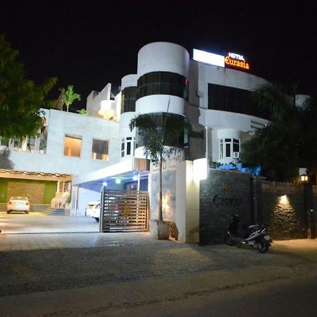 Hotel Eurasia Jaipur Bagian luar foto
