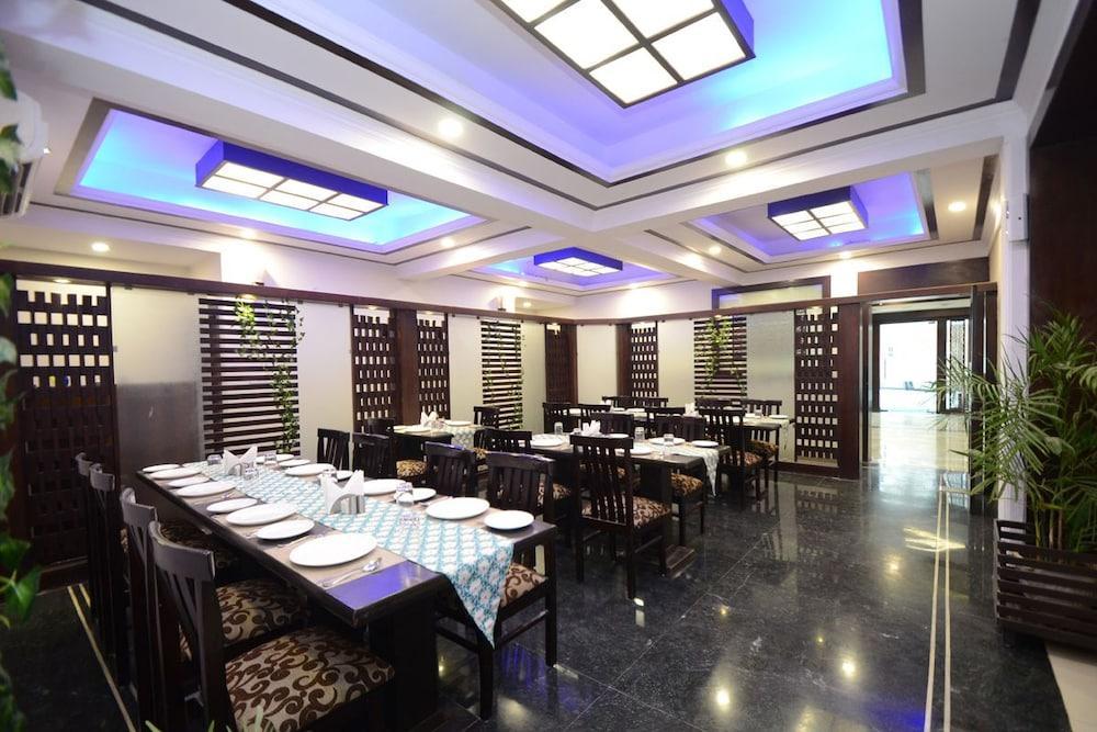 Hotel Eurasia Jaipur Bagian luar foto