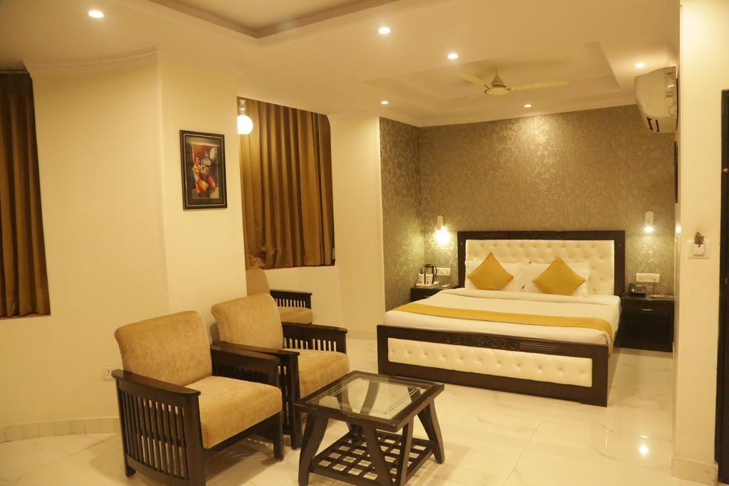 Hotel Eurasia Jaipur Bagian luar foto