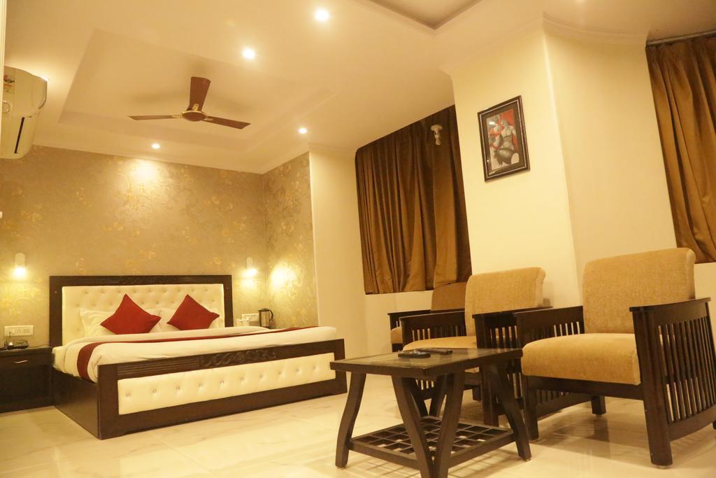 Hotel Eurasia Jaipur Bagian luar foto