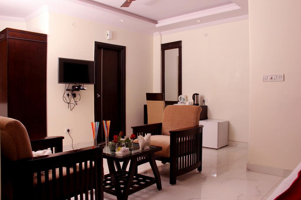 Hotel Eurasia Jaipur Bagian luar foto