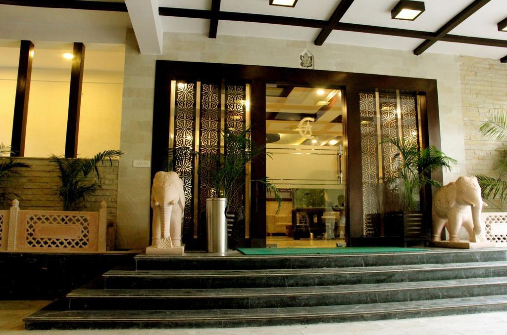 Hotel Eurasia Jaipur Bagian luar foto