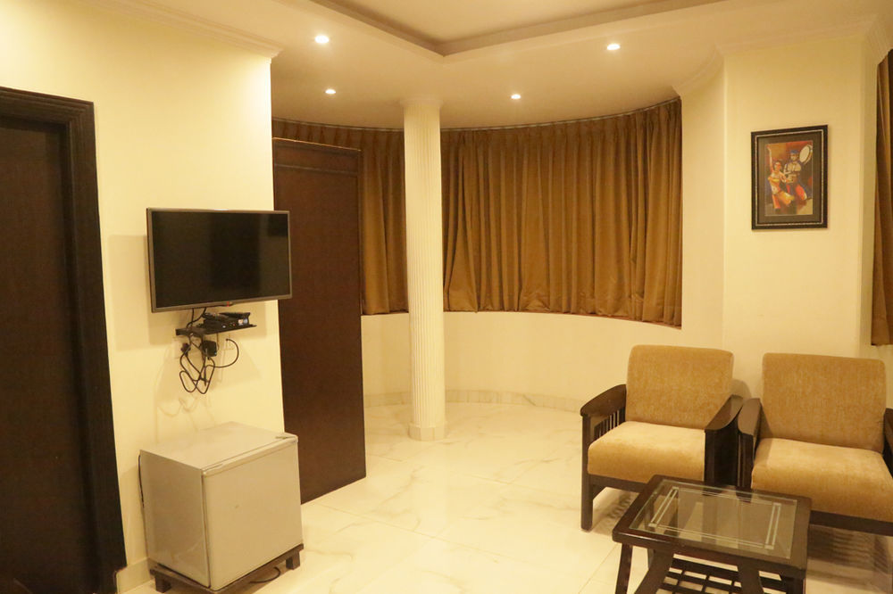 Hotel Eurasia Jaipur Bagian luar foto