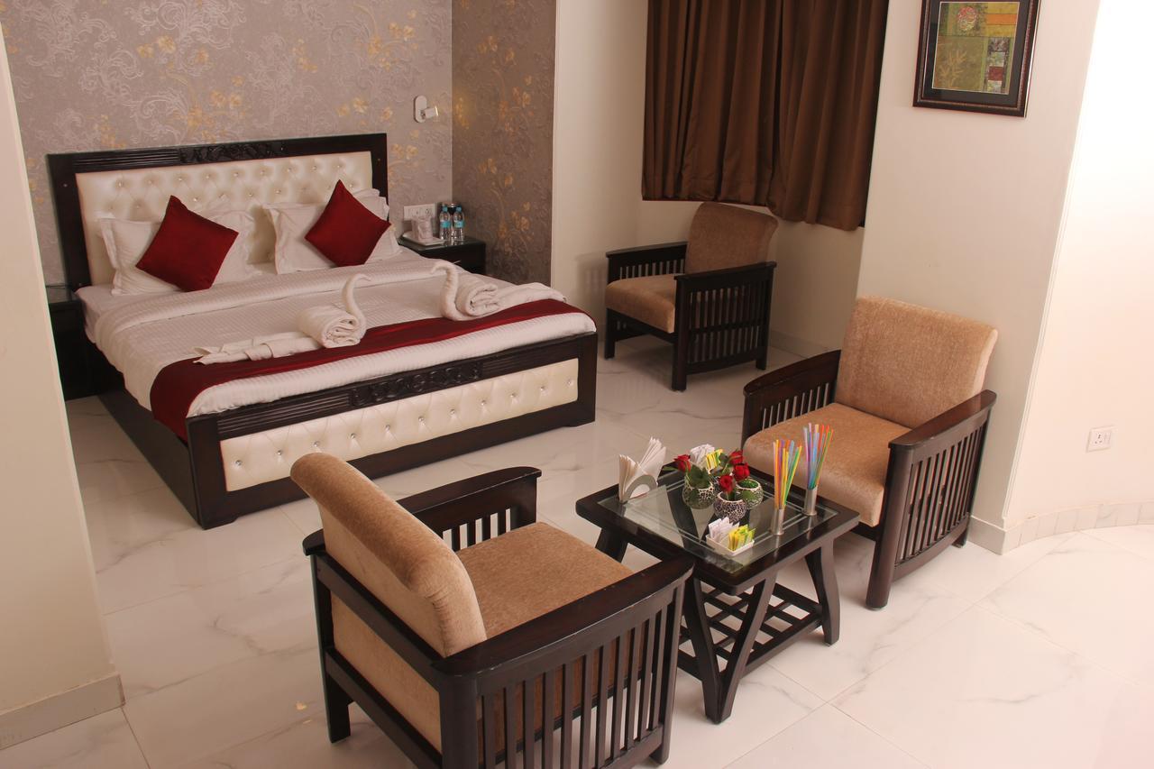 Hotel Eurasia Jaipur Bagian luar foto