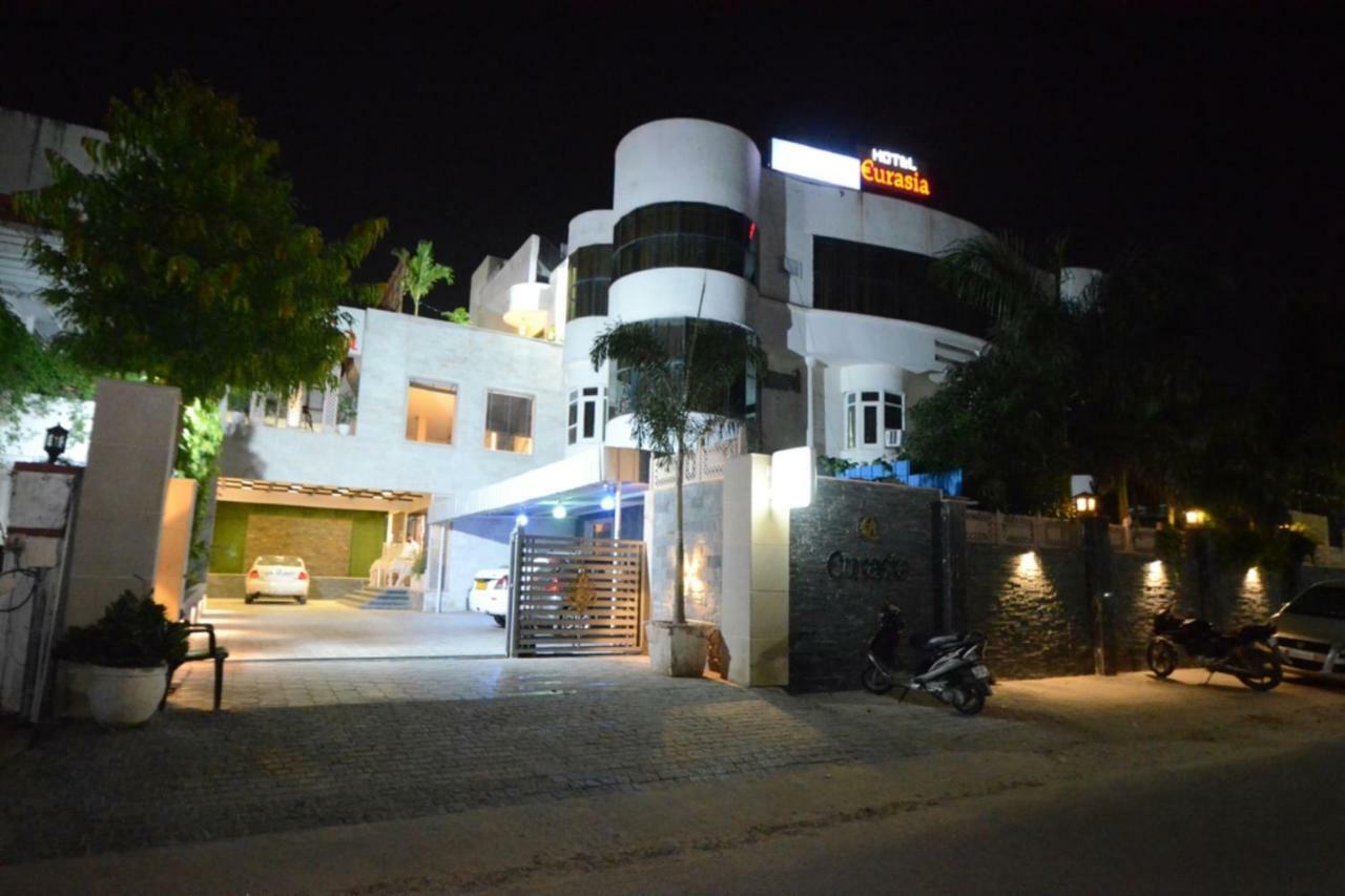 Hotel Eurasia Jaipur Bagian luar foto