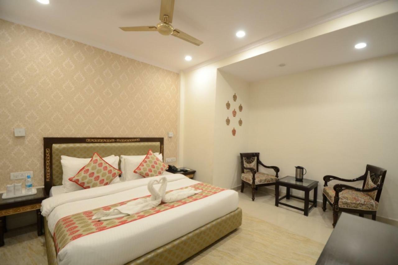 Hotel Eurasia Jaipur Bagian luar foto