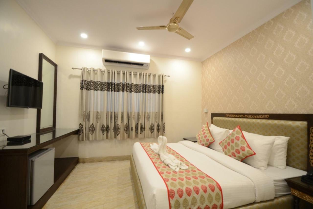 Hotel Eurasia Jaipur Bagian luar foto