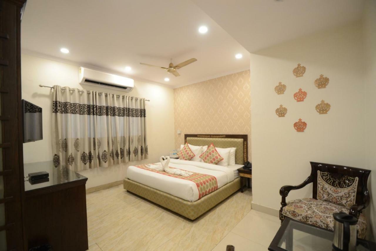 Hotel Eurasia Jaipur Bagian luar foto