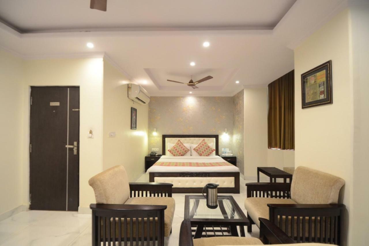 Hotel Eurasia Jaipur Bagian luar foto